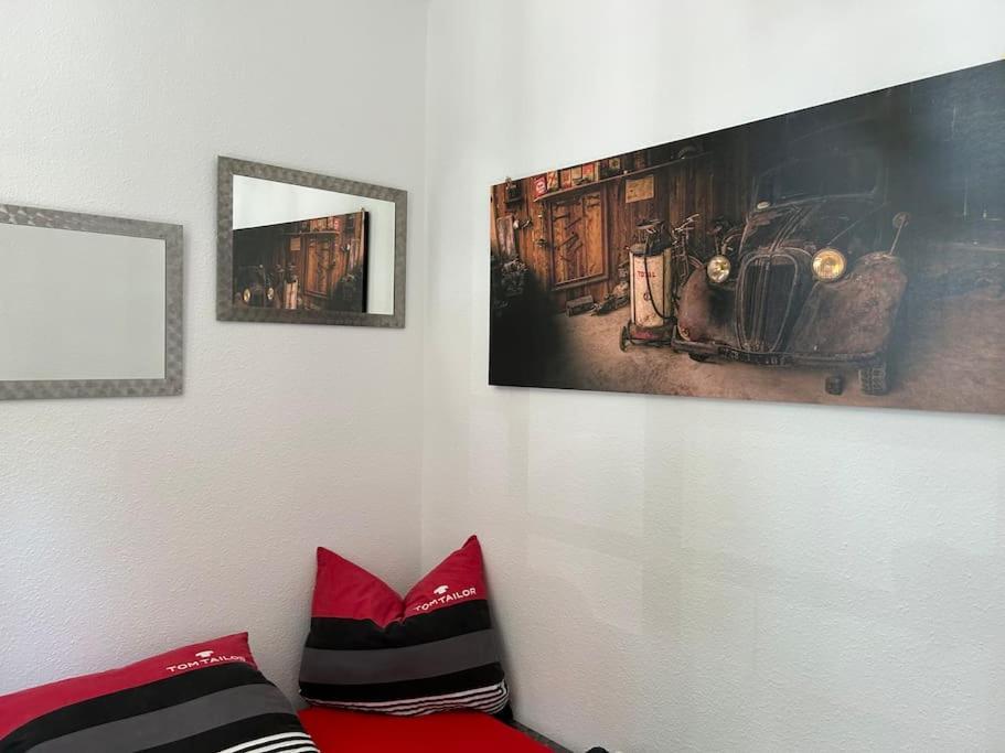Ruhige Wohnung Im Fabrikstil In Chemnitz Exterior photo